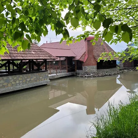 ворота карпат Szálloda