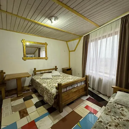 Otel ворота карпат Dilyatyn